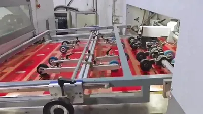 Máquina de corte e vinco plano para serviços pesados (até 700 ton)