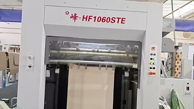 Máquina de corte automática hot stamping HF-1060STE (até 700 ton)