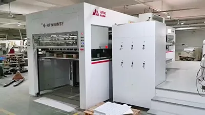 Máquina de corte plana para caixas de vinho